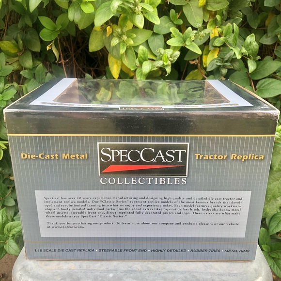 New! Allis-Chalmers D-14 1:16 Scale Die Cast Model Tractor - Picture 6 of 8